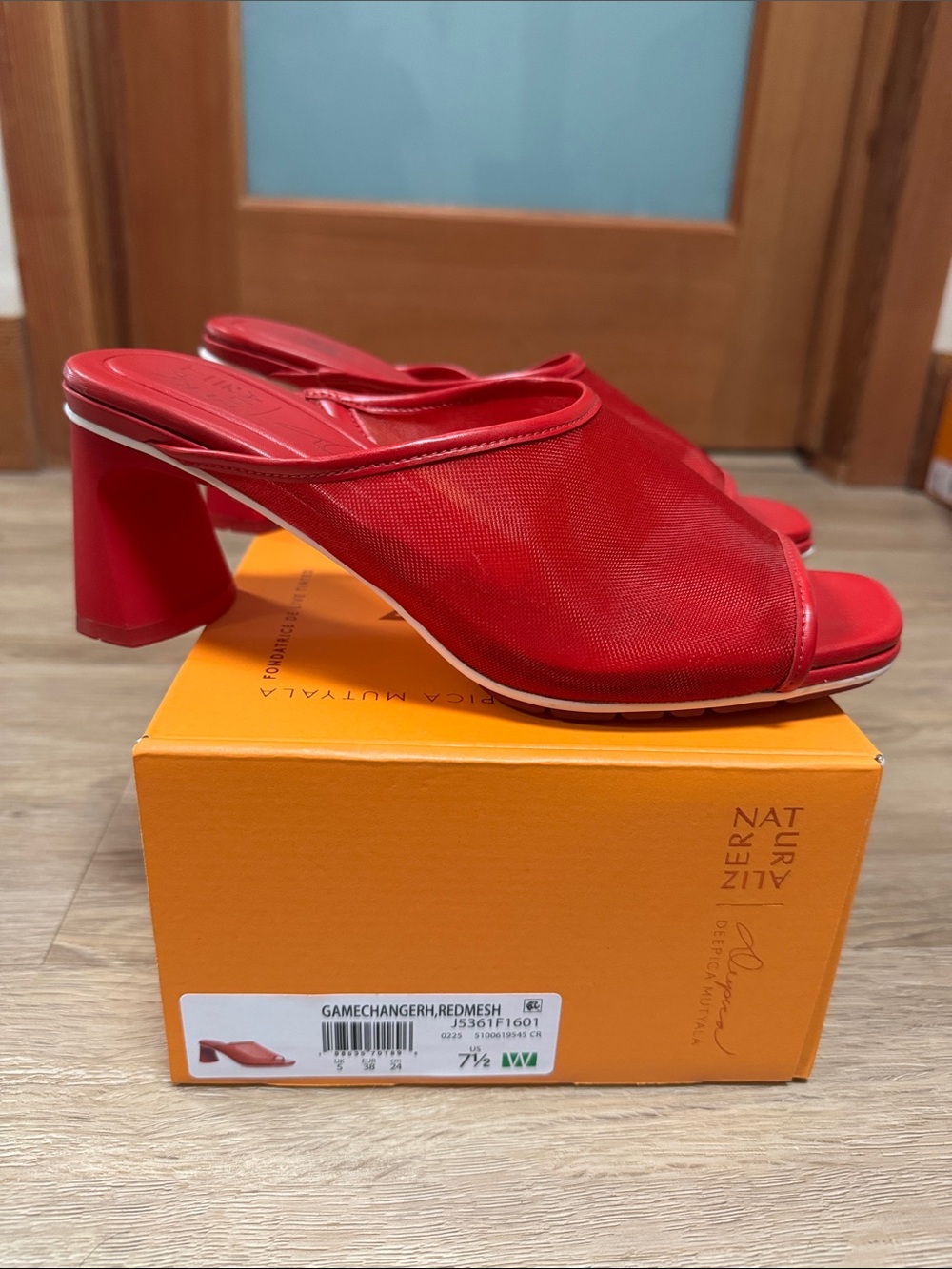 Naturalizer gamechanger Red Mesh Block Heel Mule